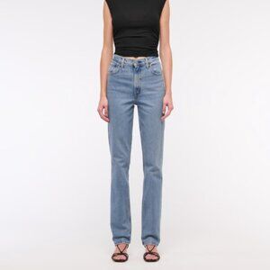 NWT Abercrombie Ultra High Rise 90s Straight Jean Size 25R